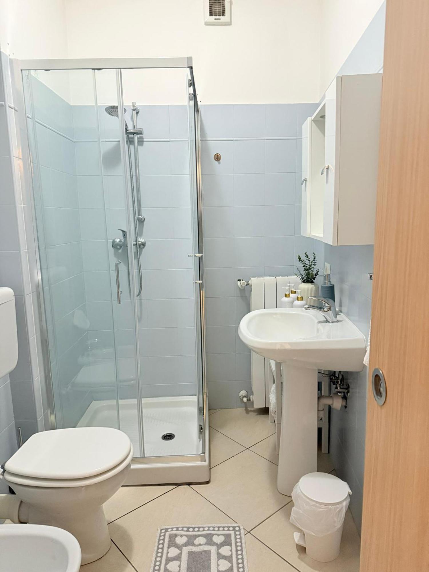 Residenze Blue Lake โอเมญา ภายนอก รูปภาพ